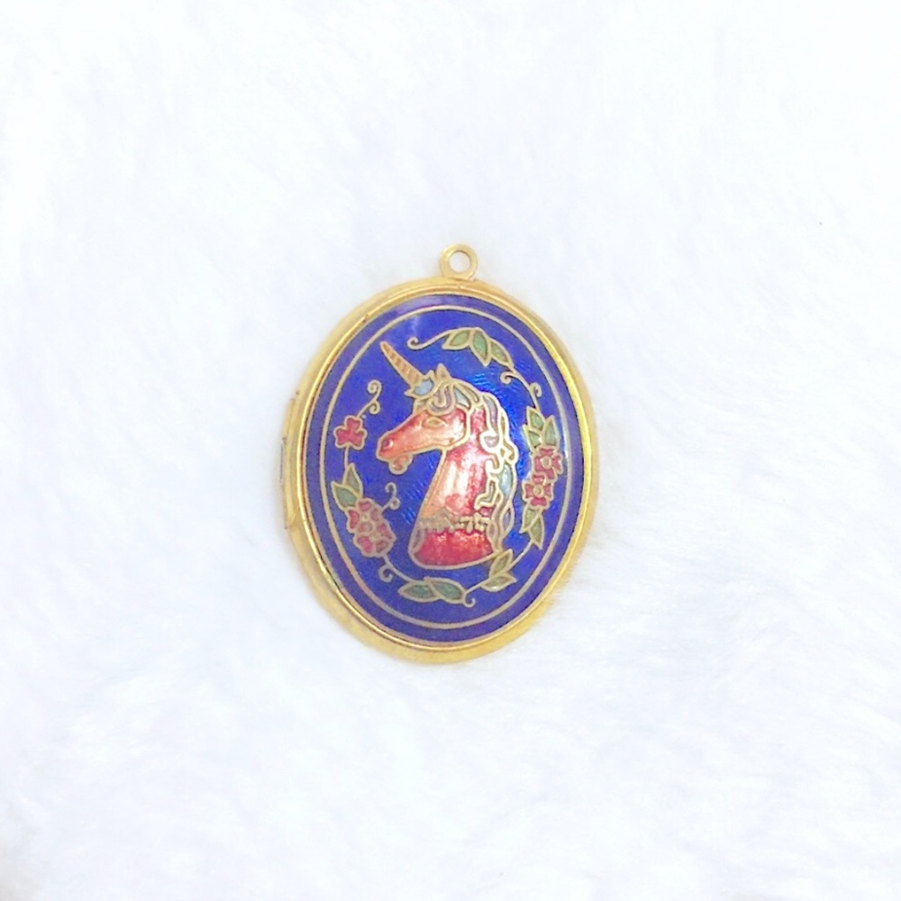 HP✨RARE Antique1970’s Cloisonné Jewelry Set, Mystical Unicorn Locket+Earring Set - Picture 5 of 17